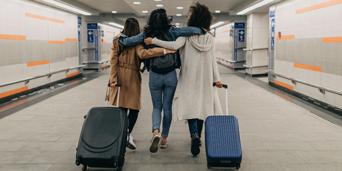 International students travelling home together